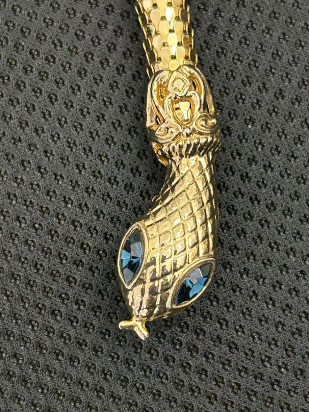 DL AULD Vintage Gold Mesh Snake Belt or Necklace - Blue Eyes c1970-80’s